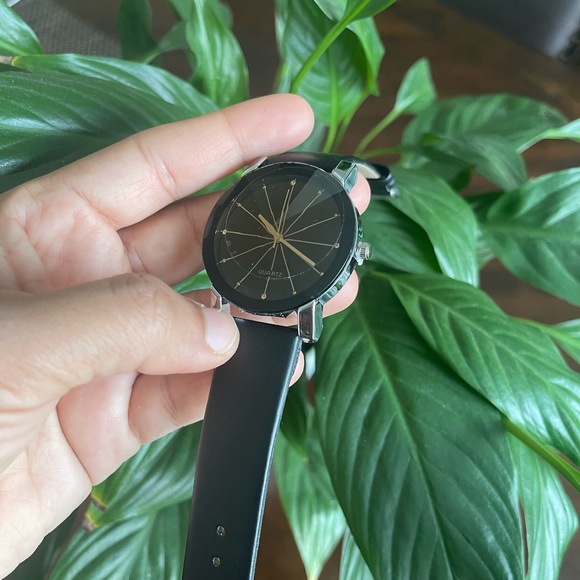 Wrist Watch - Picture 9 of 9